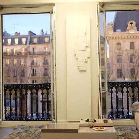 Two Bedroom Luxury Apartment - Balcony With View Of Notre Dame パリ エクステリア 写真