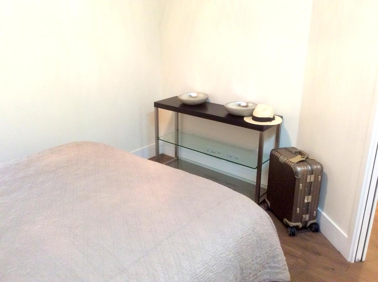 Two Bedroom Luxury Apartment - Balcony With View Of Notre Dame パリ エクステリア 写真